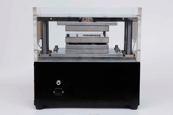 Het automatische Ponsen die Machine voor het Mobiele die Aluminium van de Telefoonbatterij vormen lamineerde Film voor het Laboratorium Rese wordt gebruikt van de Batterijproductie