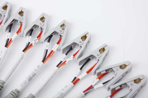 Hoog - van de de Batterij Interne Weerstand van het kwaliteitslithium het Meetapparaatstroom en Voltage het Testen Materiaal
